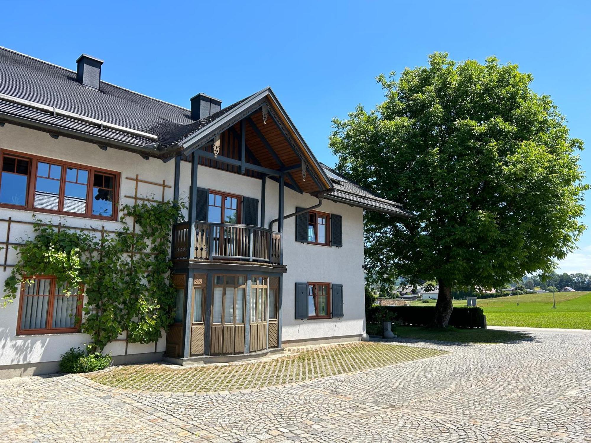 Traumhaft Grosse Naehe Attersee Apartment *